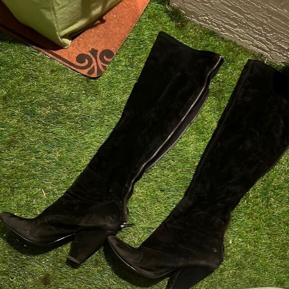 Black Velvet Knee High Zip Up Booties - Heeled Size 8 Steve Madden Boots - Picture 1 of 3